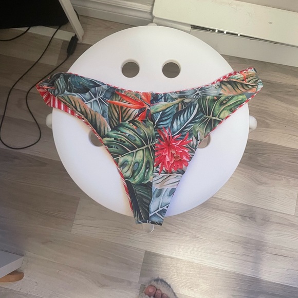 Bikini botoms - Picture 4 of 4